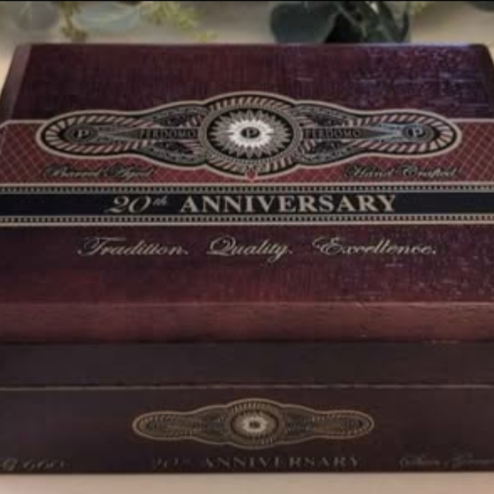 PERDOMA 20th Anniversary Men's Accessory Box EX. CONDITION!
